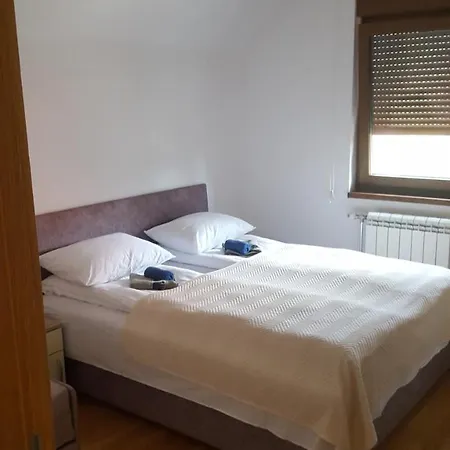 Maja Apartment *